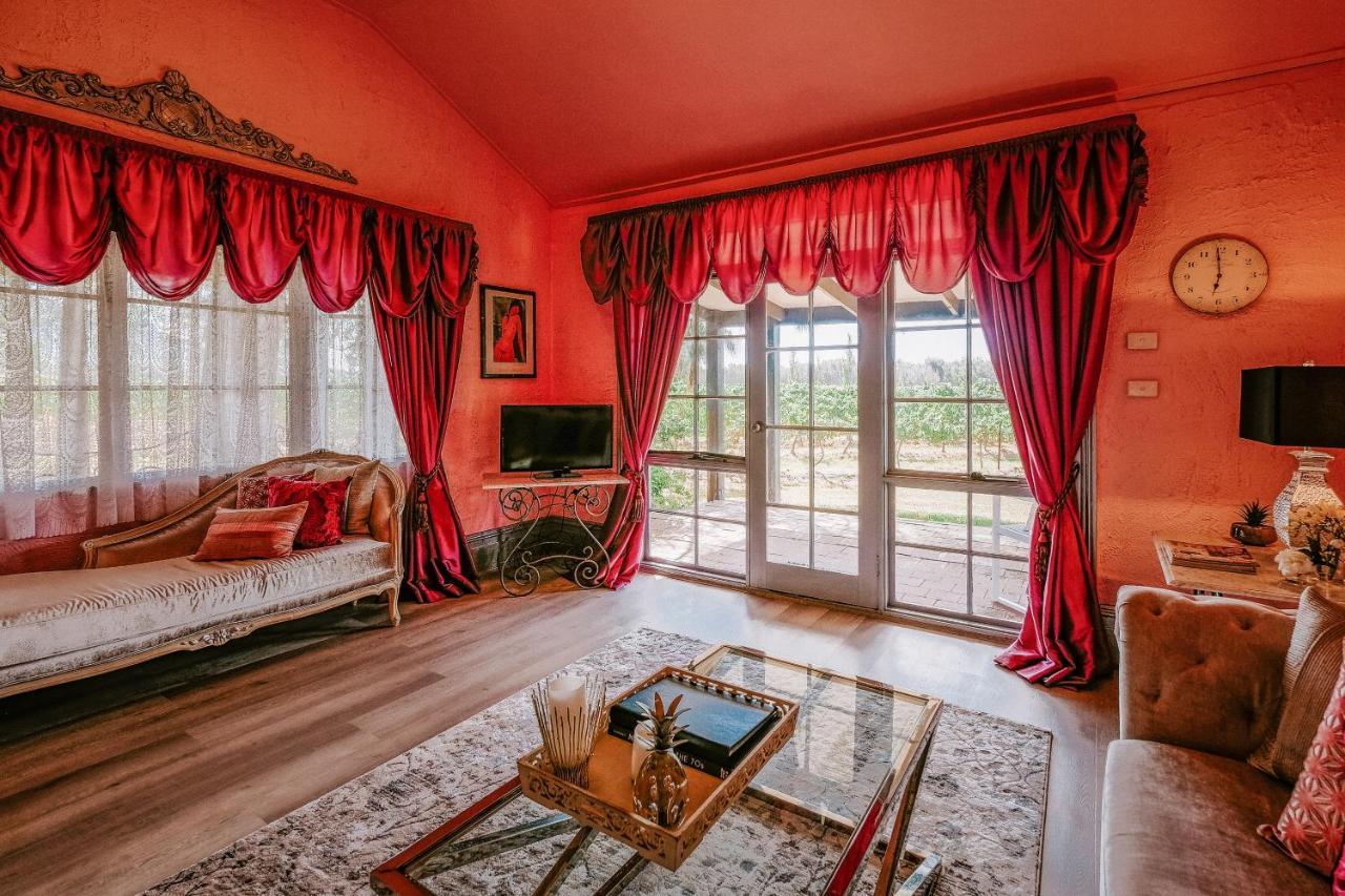 Casuarina Estate Hotel Pokolbin Bagian luar foto